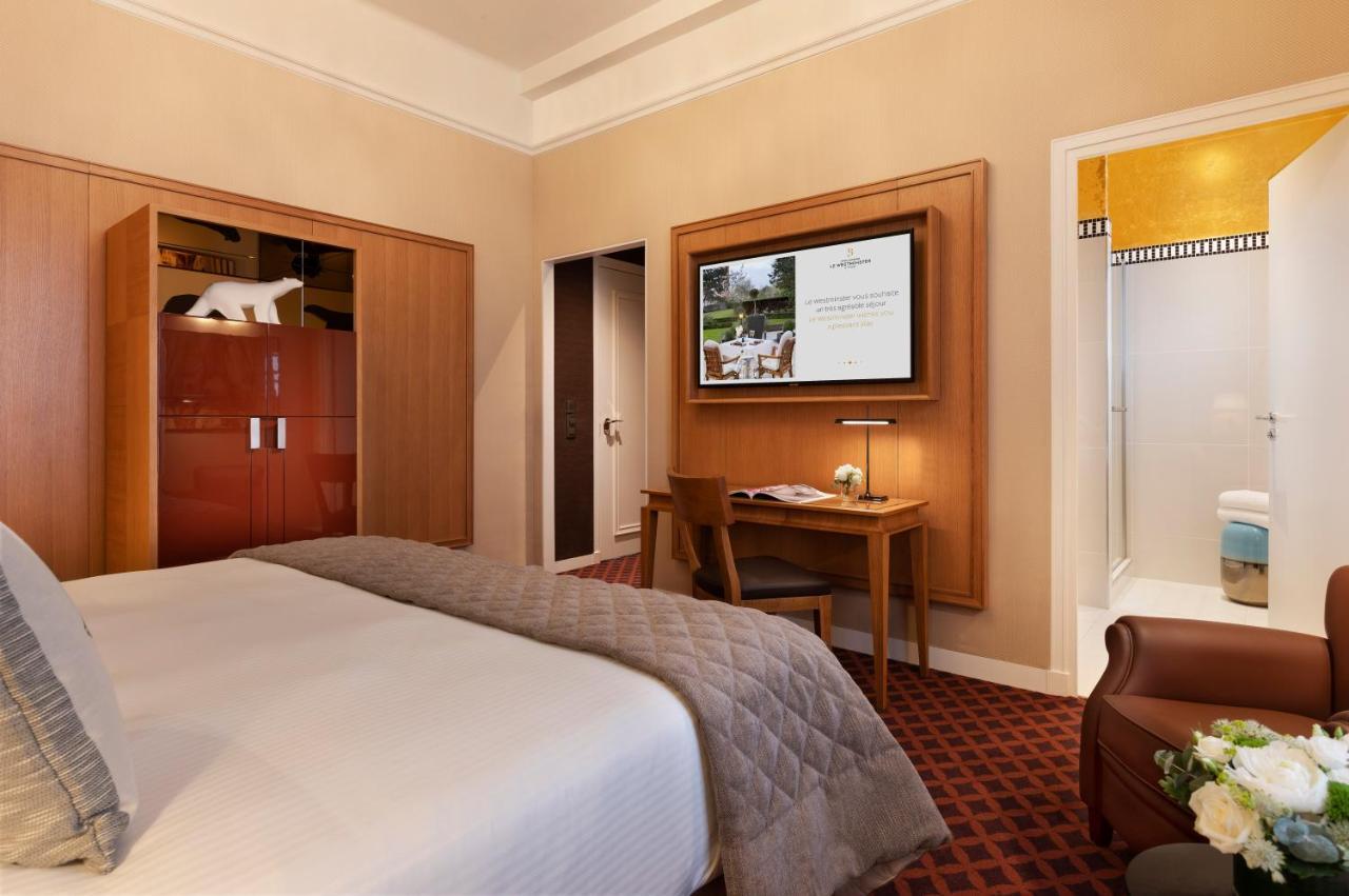 Le Touquet Hotel Barrire Le Westminster מראה חיצוני תמונה A room at the hotel